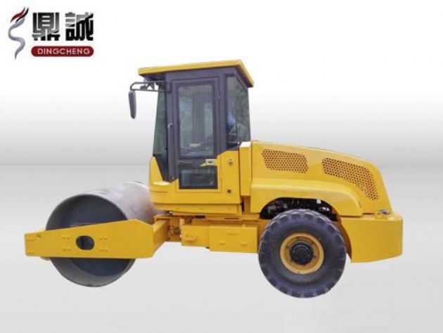 點(diǎn)擊查看詳細(xì)信息<br>標(biāo)題：6噸單鋼輪振動(dòng)壓路機(jī) 閱讀次數(shù)：14290