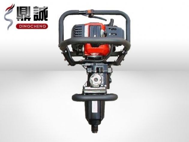 點擊查看詳細信息<br>標題：便攜式內燃扳手 閱讀次數：4944