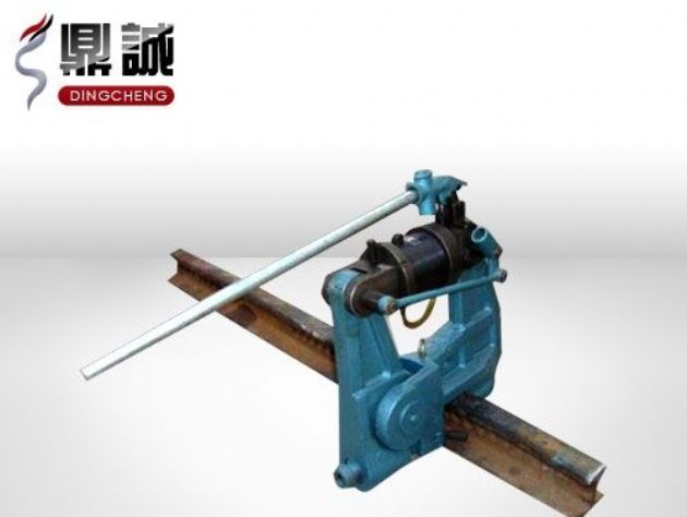 點擊查看詳細信息<br>標題：液壓鋼軌擠孔機 閱讀次數：5059
